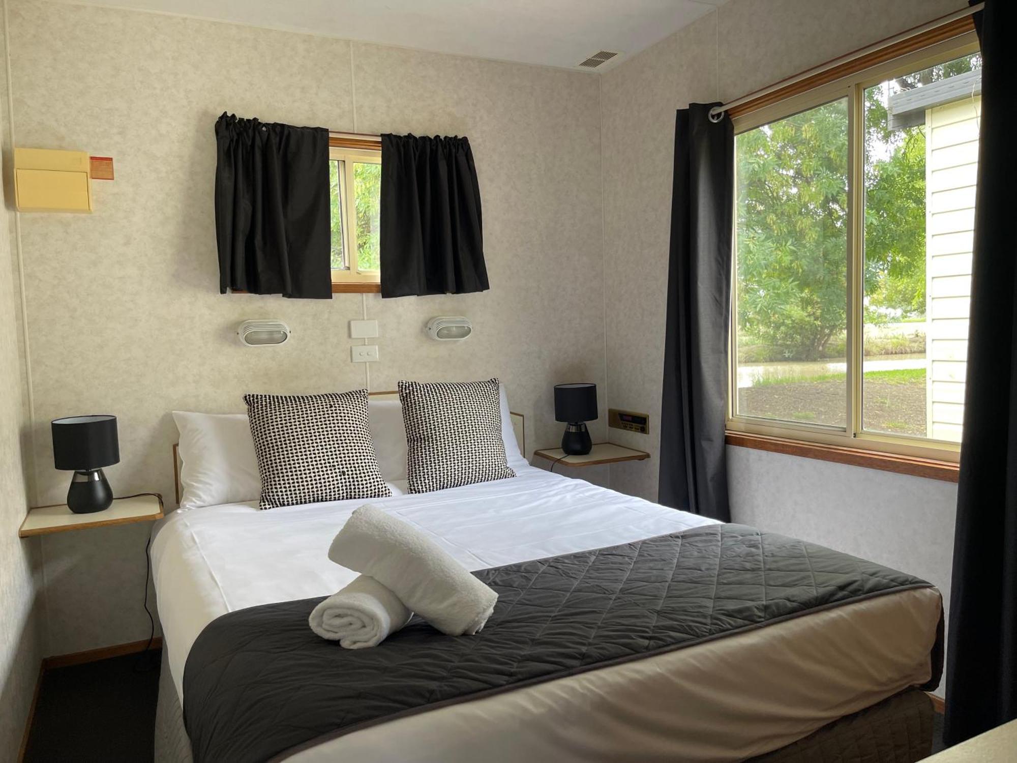 Kerang Holiday Park Holiday park Kerang