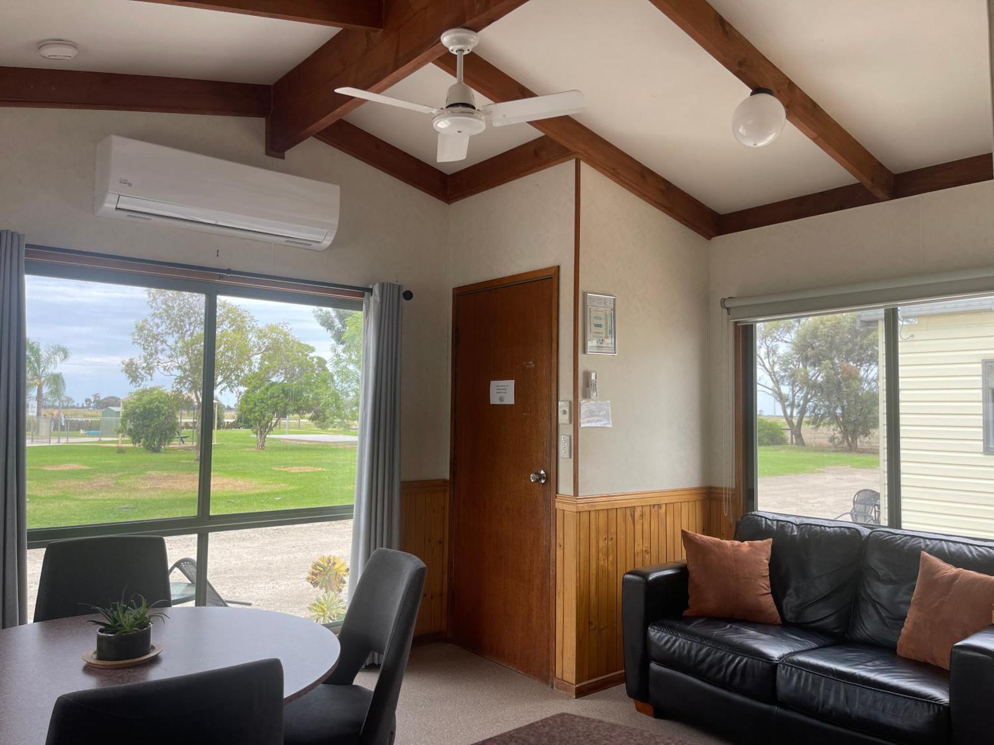 Kerang Holiday Park Holiday park Kerang